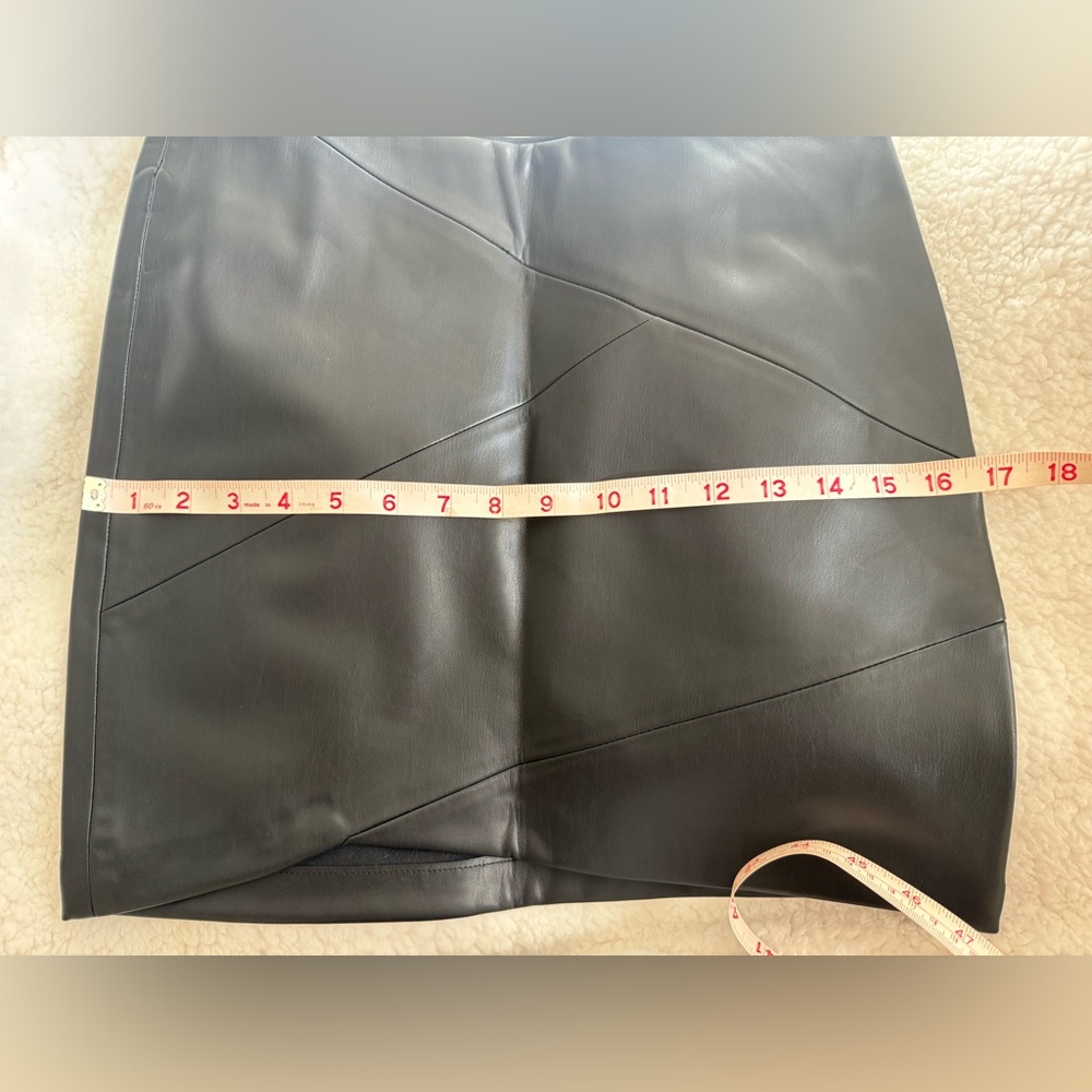 Zara Black Faux-Leather Mini Pencil Skirt - Picture 5 of 10